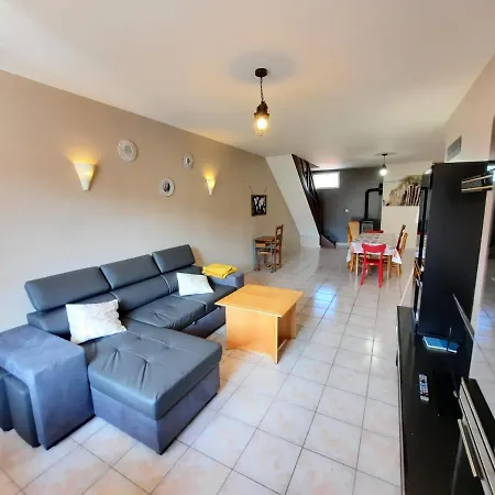 Eleopaul Locations - Centre Apartment *
